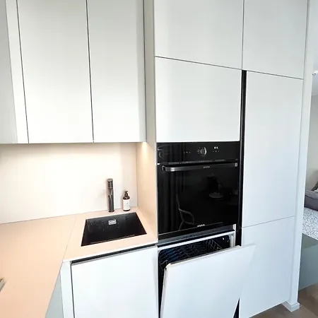Apartamento New By The River, W-balcony & Ac