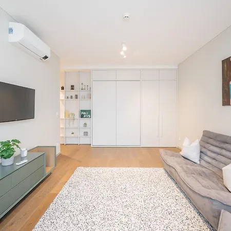 New By The River, W-balcony & Ac By Cohost Apartmán