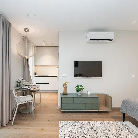 New By The River, W-balcony & Ac By Cohost * Vilnius