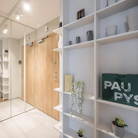 Apartment New By The River, W-balcony & Ac By Cohost